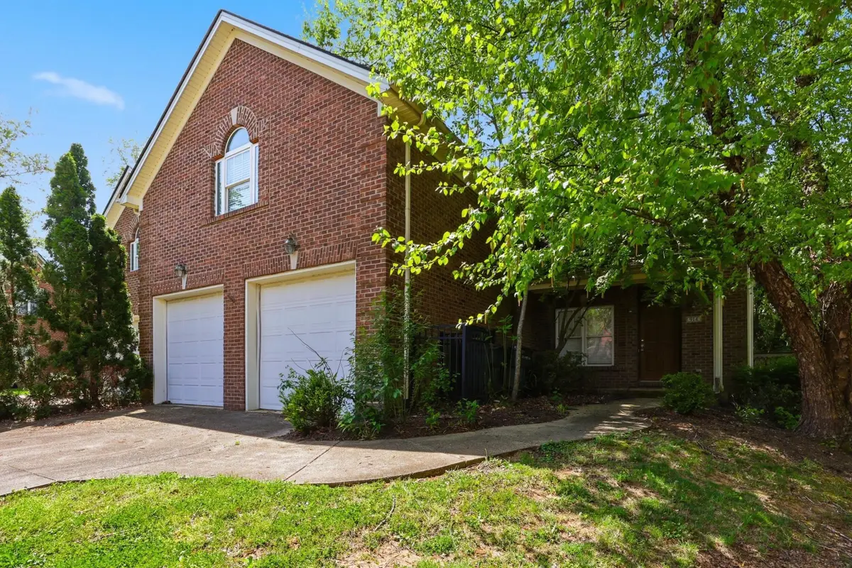 914 Literary Circle, Lexington, KY 40513 - #1