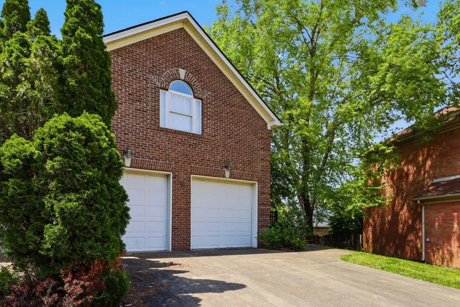 914 Literary Circle, Lexington, KY 40513 - #3