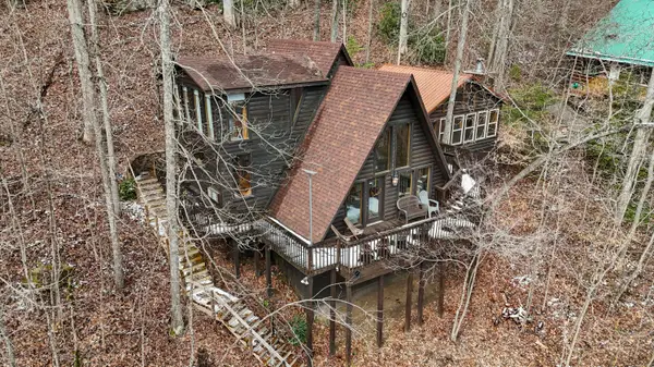 51 Debbie Lane, Stanton, KY 40380