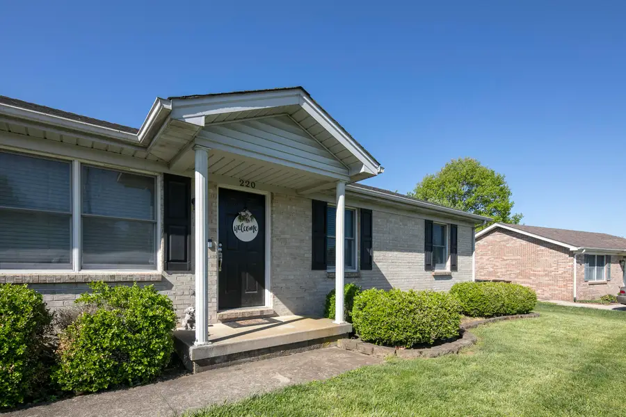 220 Blackhawk Circle, Versailles, KY 40383 - #3