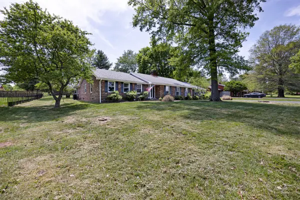 2036 Old Lexington Road, Danville, KY 40422
