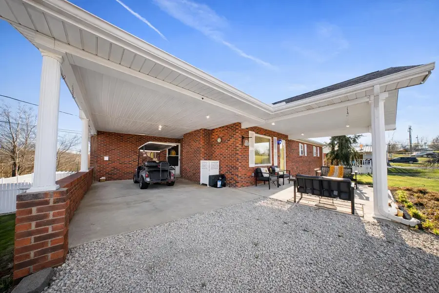 7404 Nekirk Road, Ashland, KY 41102 - #2