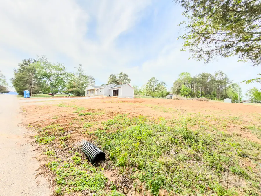 519 Forest Ridge Circle, Bronston, KY 42518 - #3