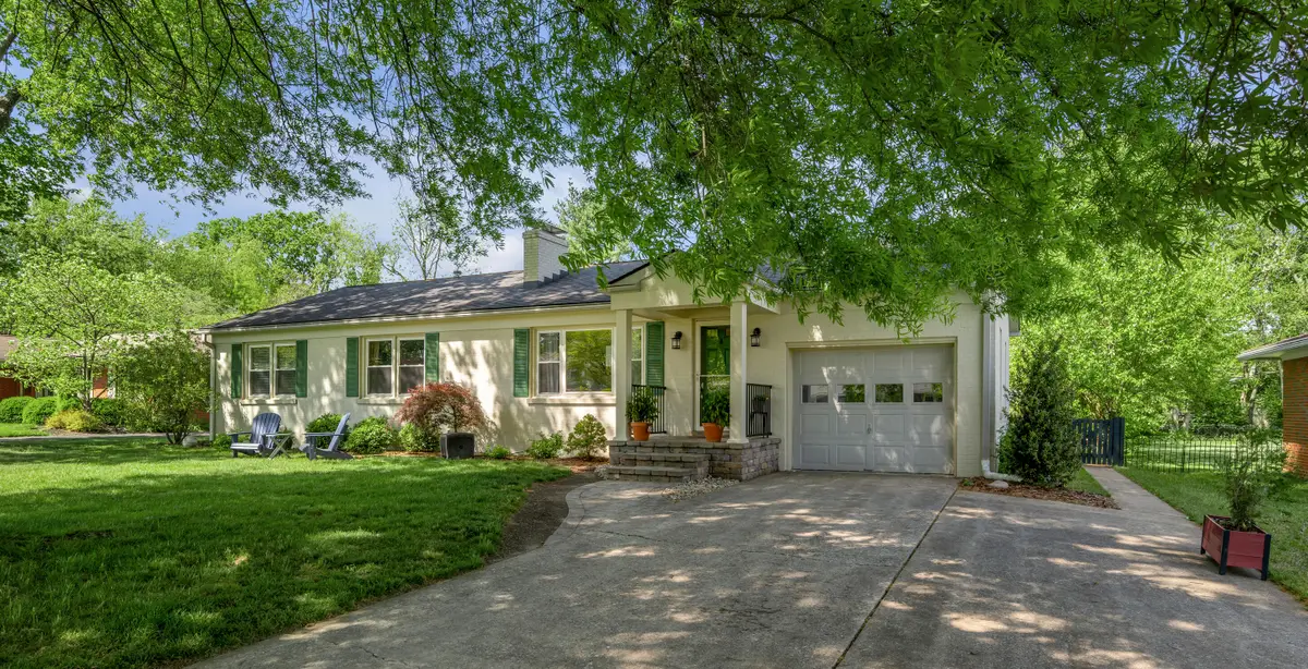 221 Greenbriar Road, Lexington, KY 40503 - #1