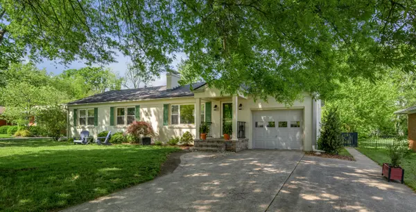 221 Greenbriar Road, Lexington, KY 40503