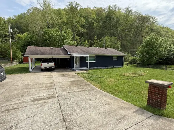 3919 Ky-40, Paintsville, KY 41240