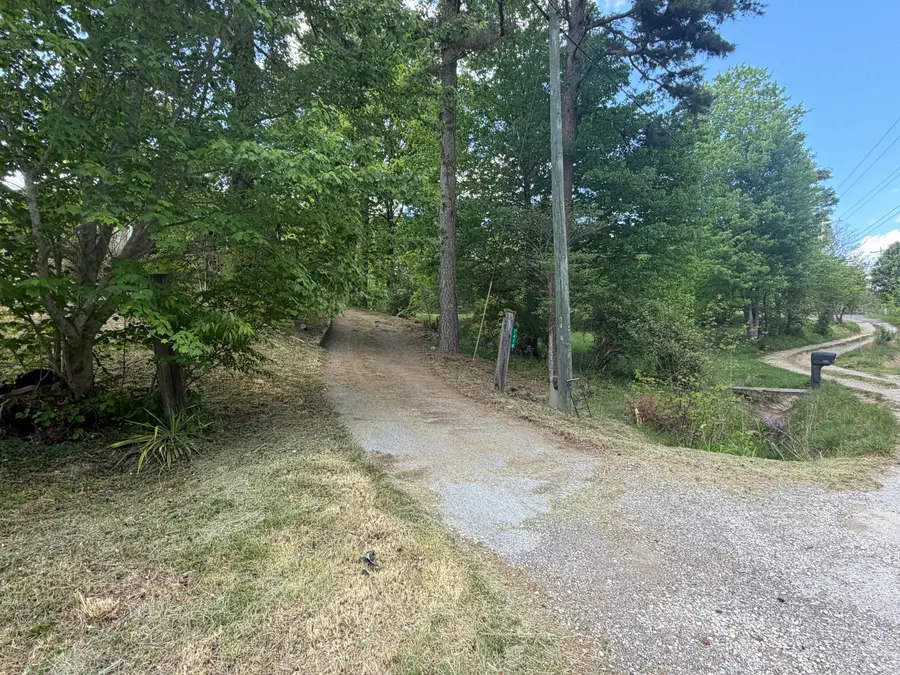 7478 Ky-80, Manchester, KY 40962 - #2