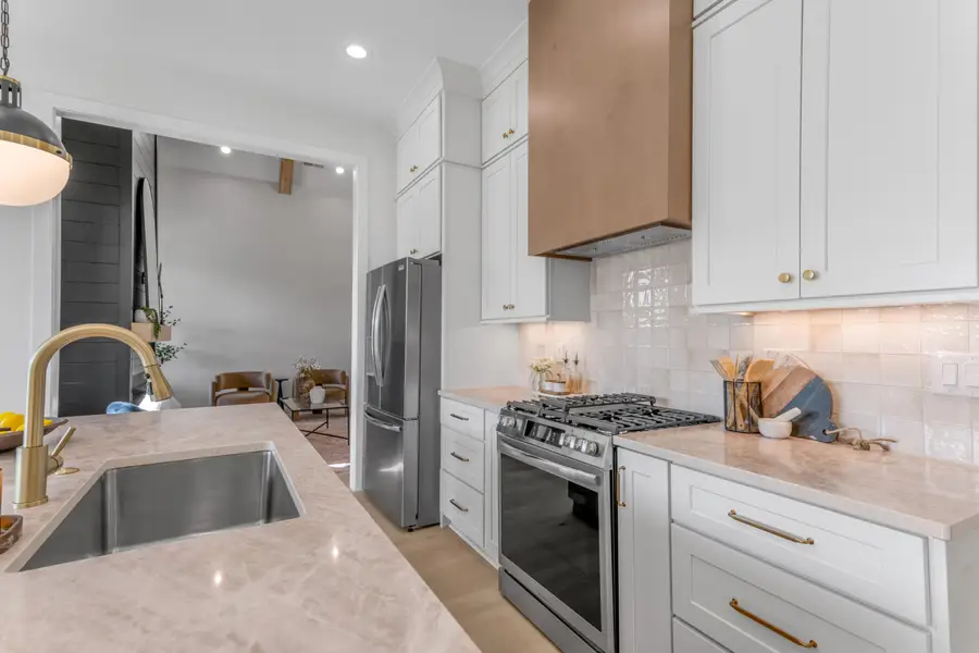 100 Madison Avenue, Nicholasville, KY 40356 - #3