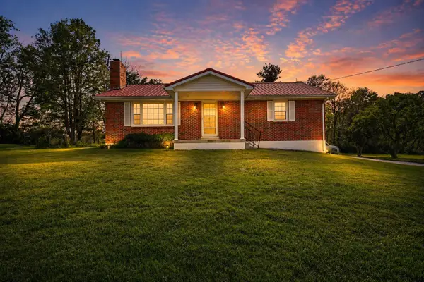 210 Bunker Hill Road, Paris, KY 40361