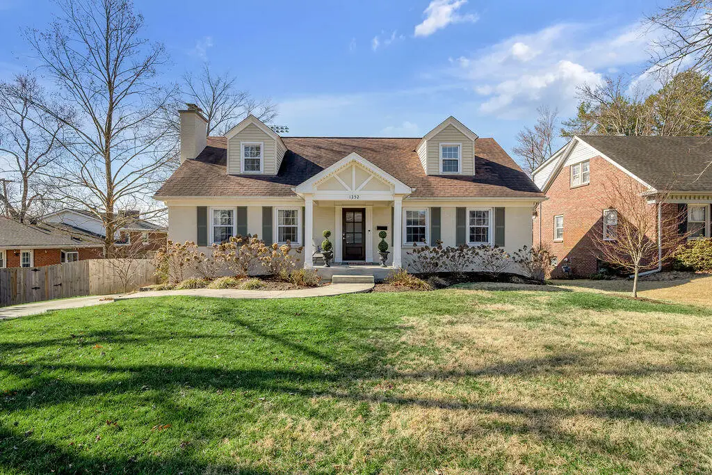 1252 Gainesway Drive, Lexington, KY 40517 - #1