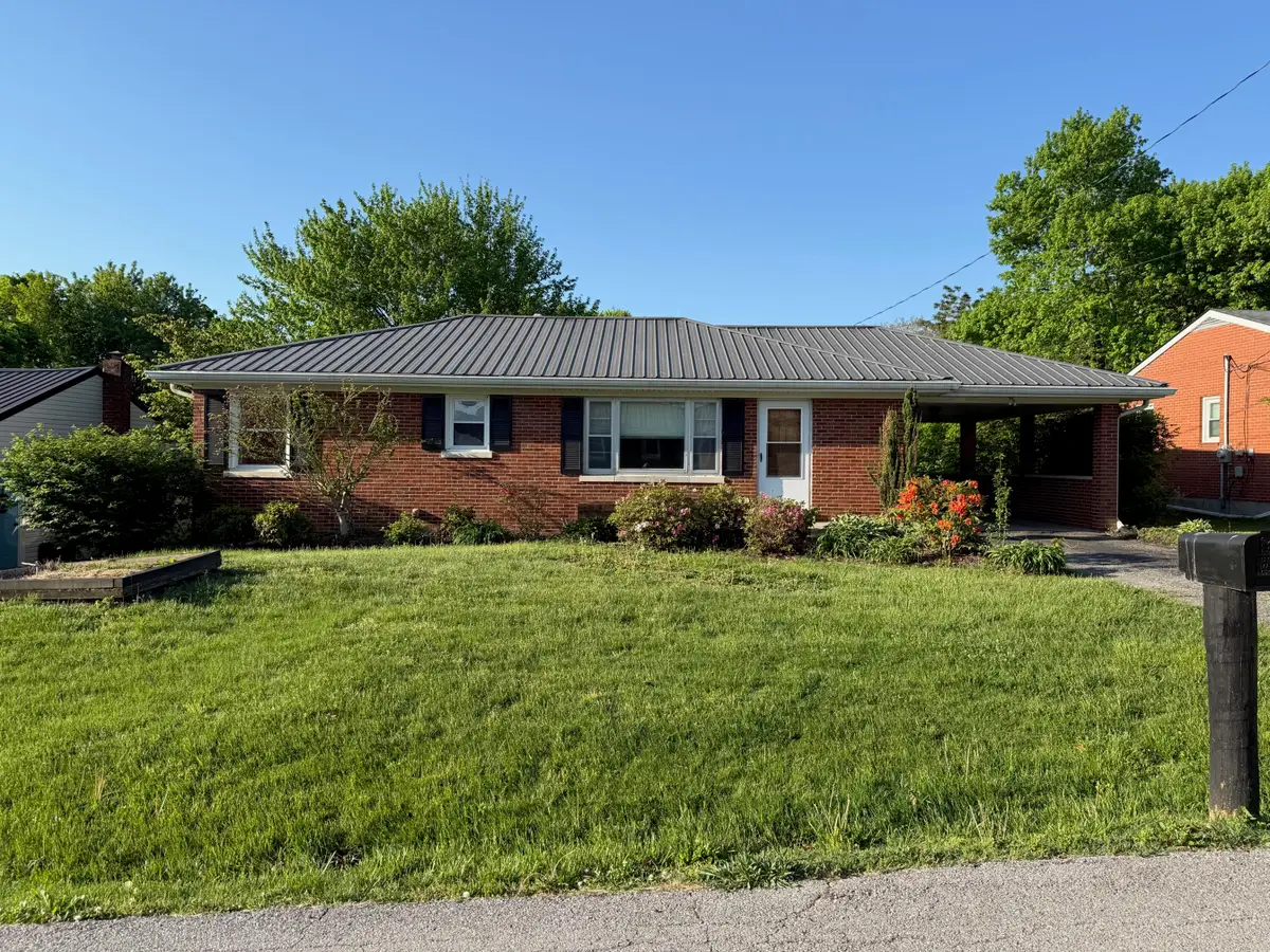 208 Gale Drive, Lancaster, KY 40444 - #1