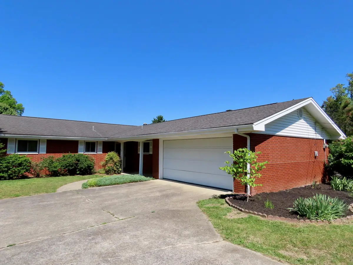 912 Barbourville Street, Corbin, KY 40701 - #1