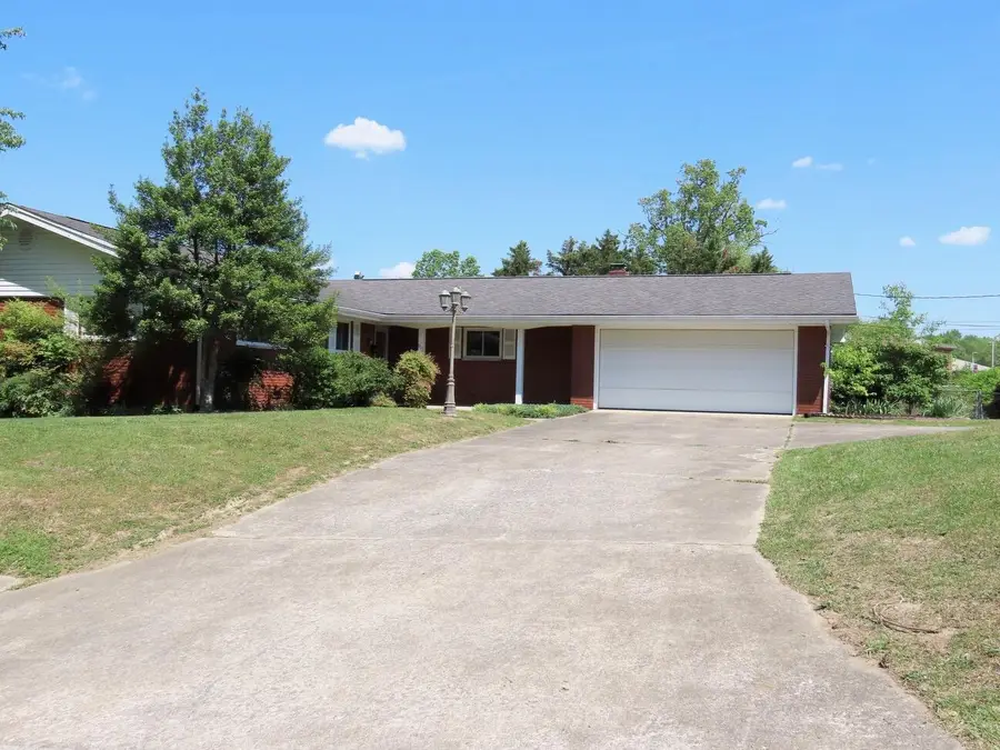 912 Barbourville Street, Corbin, KY 40701 - #3