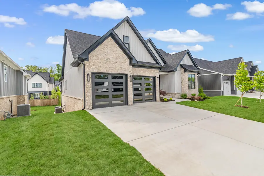 726 Azalea Lane, Versailles, KY 40383 - #2