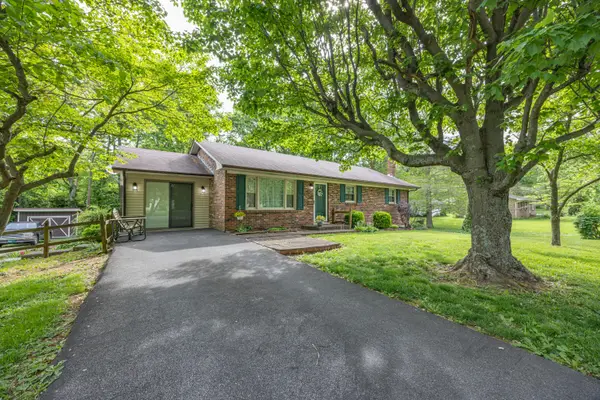 873 Clintonville Road, Paris, KY 40361