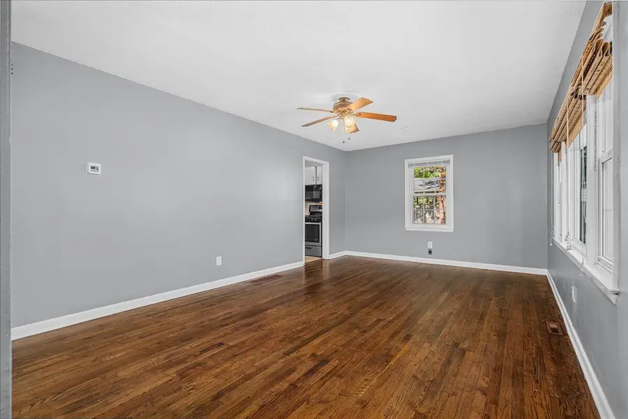 116 Liberty Street, Nicholasville, KY 40356 - #2