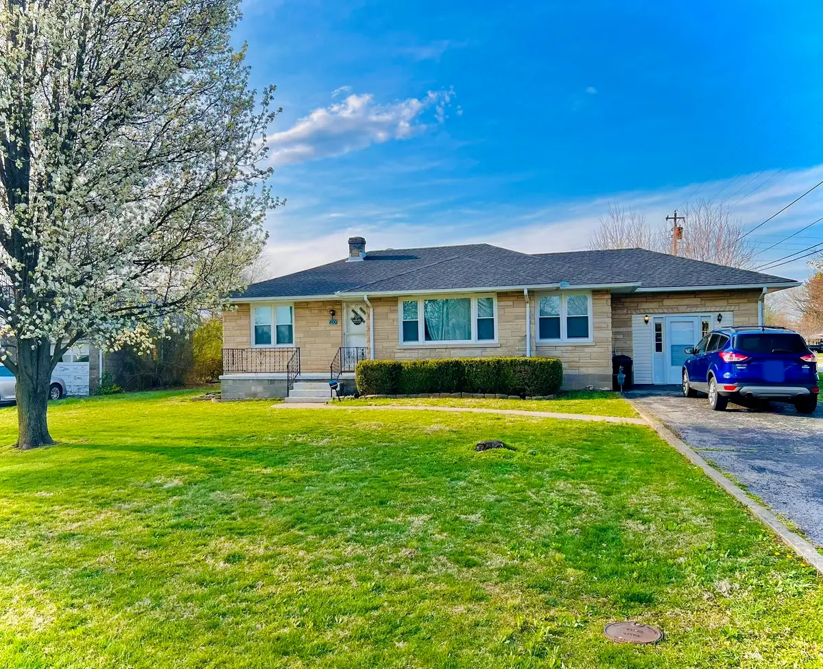 800 W Main Street, Campbellsville, KY 42718 - #1