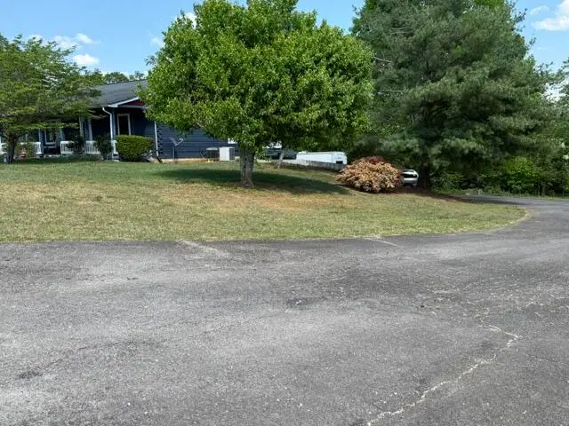 402 Westwood Drive, Nancy, KY 42544 - #3