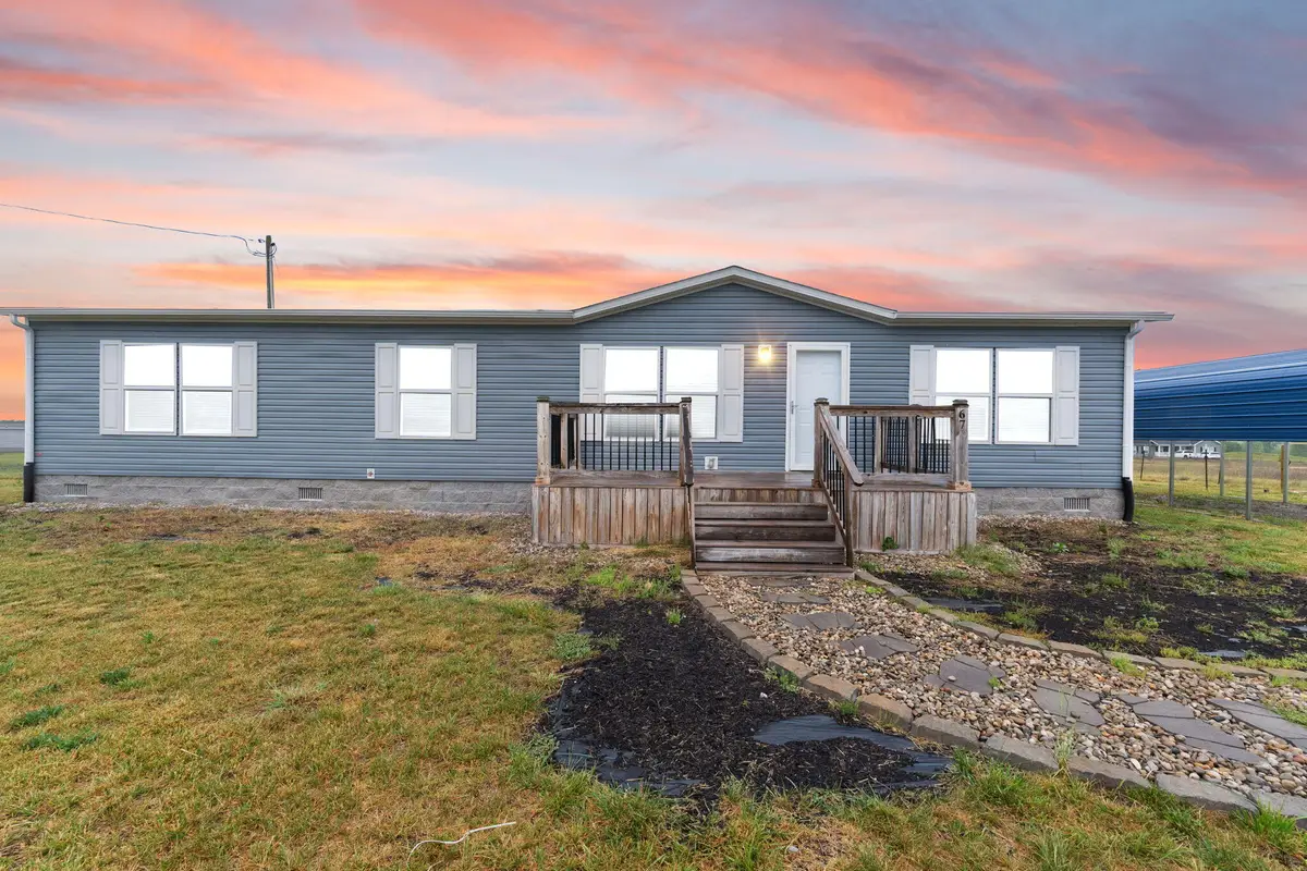 67 Wolf Bend, East Bernstadt, KY 40729 - #1