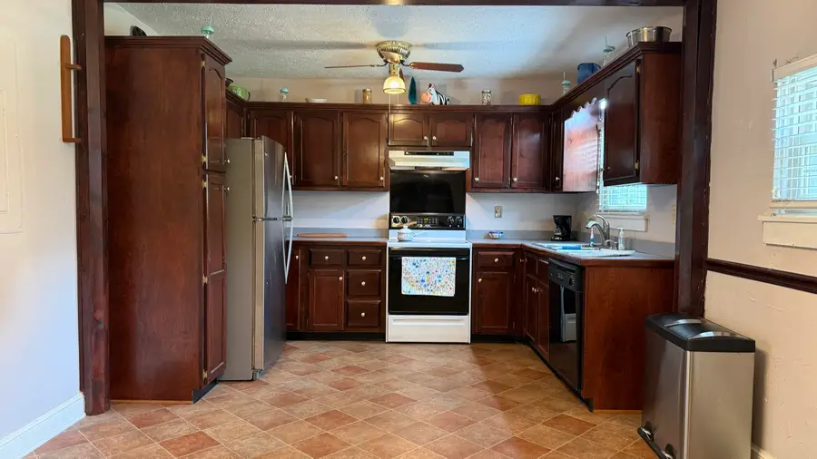 128 Cherry Road, Berea, KY 40403 - #2