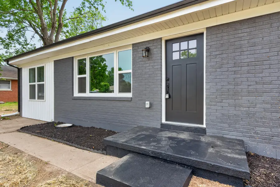 112 Leslie Drive, Berea, KY 40403 - #2