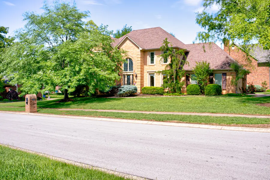 14307 Oak Bluff Court, Louisville, KY 40245 - #2