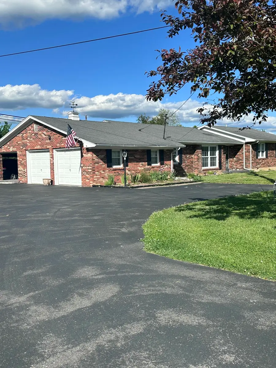8650 Main Street, Jeffersonville, KY 40337 - #2