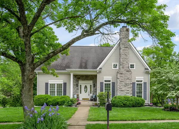 1070 Forest Lake Drive, Lexington, KY 40515