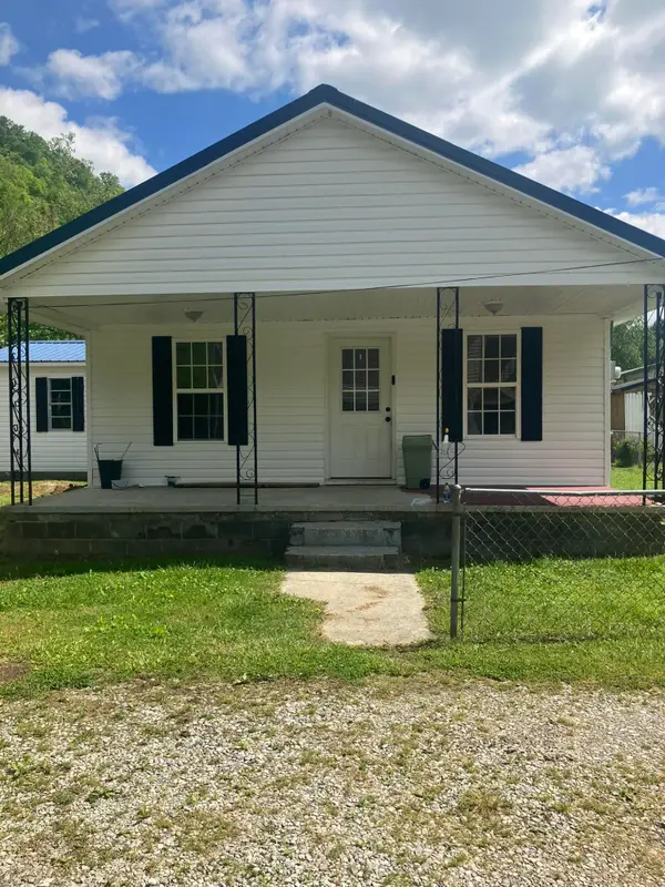 72 Tyree Lane, Evarts, KY 40828