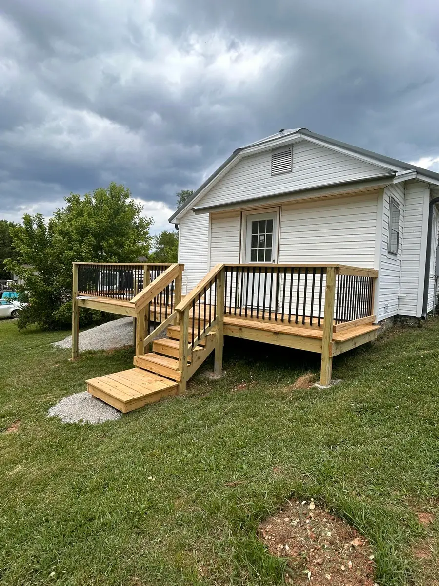 504 Chandler Street, Somerset, KY 42501 - #2