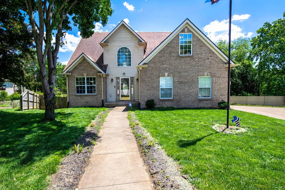 212 Woodfield Way, Nicholasville, KY 40356 - #1