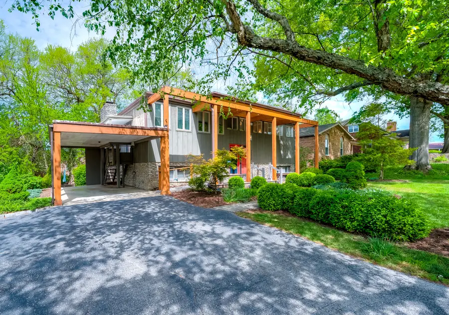 3311 Coldstream Drive, Lexington, KY 40517 - #2