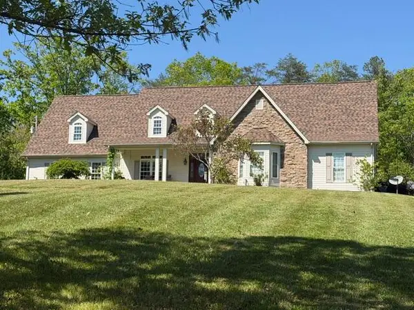 78 Lower Hatcher Creek Road, Stanton, KY 40380