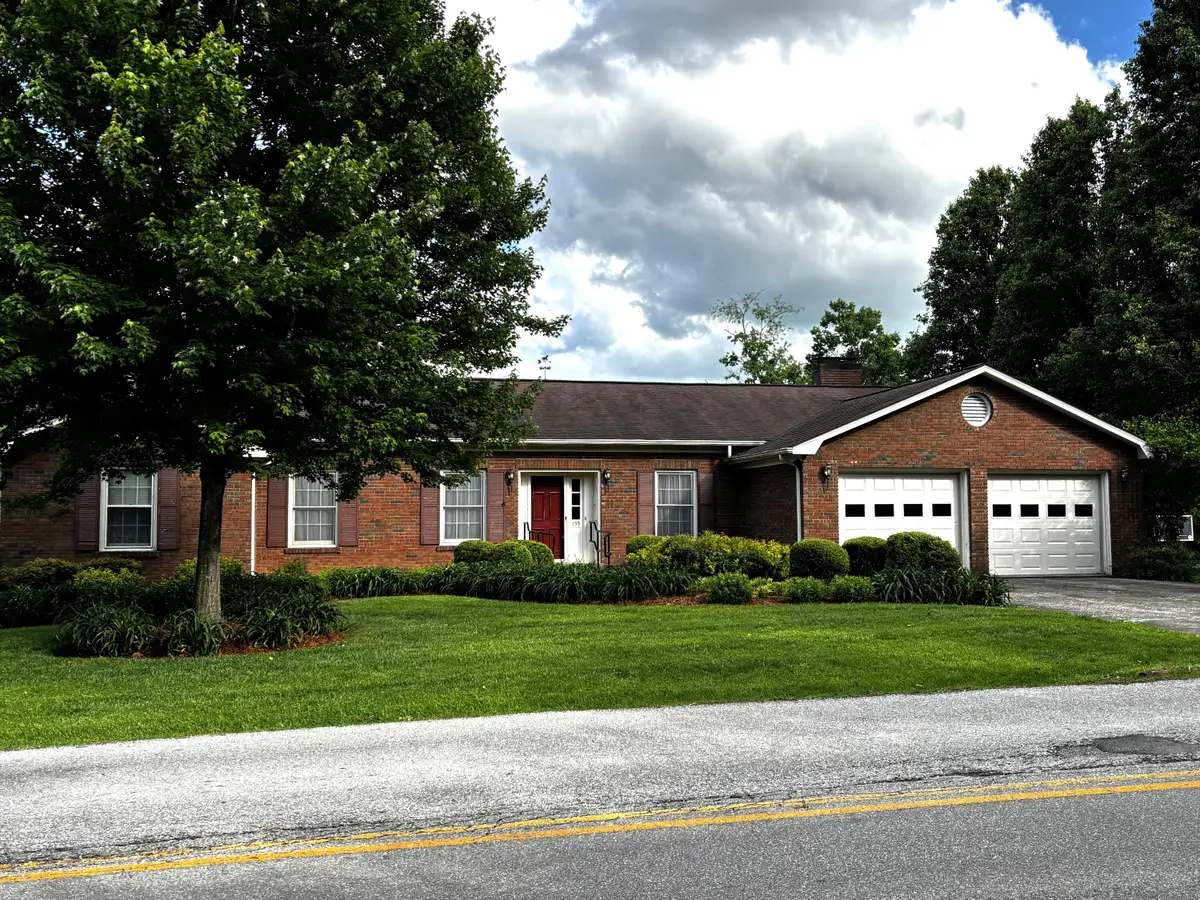 139 Country Lane, Frankfort, KY 40601 - #1