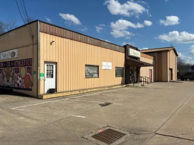 984 Ridgeway Avenue, Falmouth, KY 41040 - #2