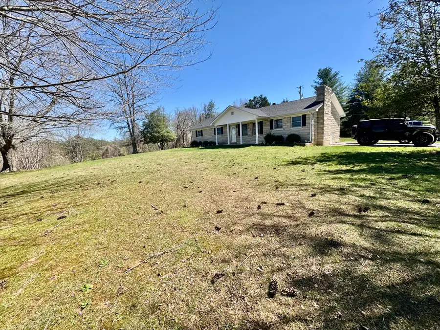 521 Clearcreek Road, Irvine, KY 40336 - #2