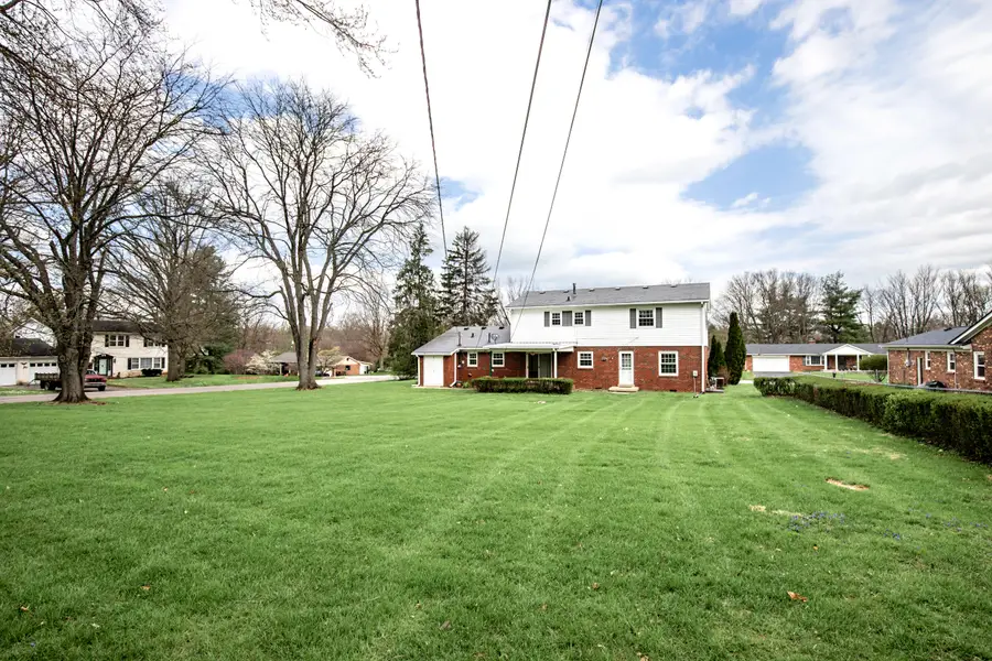 128 Ravenwood Road, Versailles, KY 40383 - #2