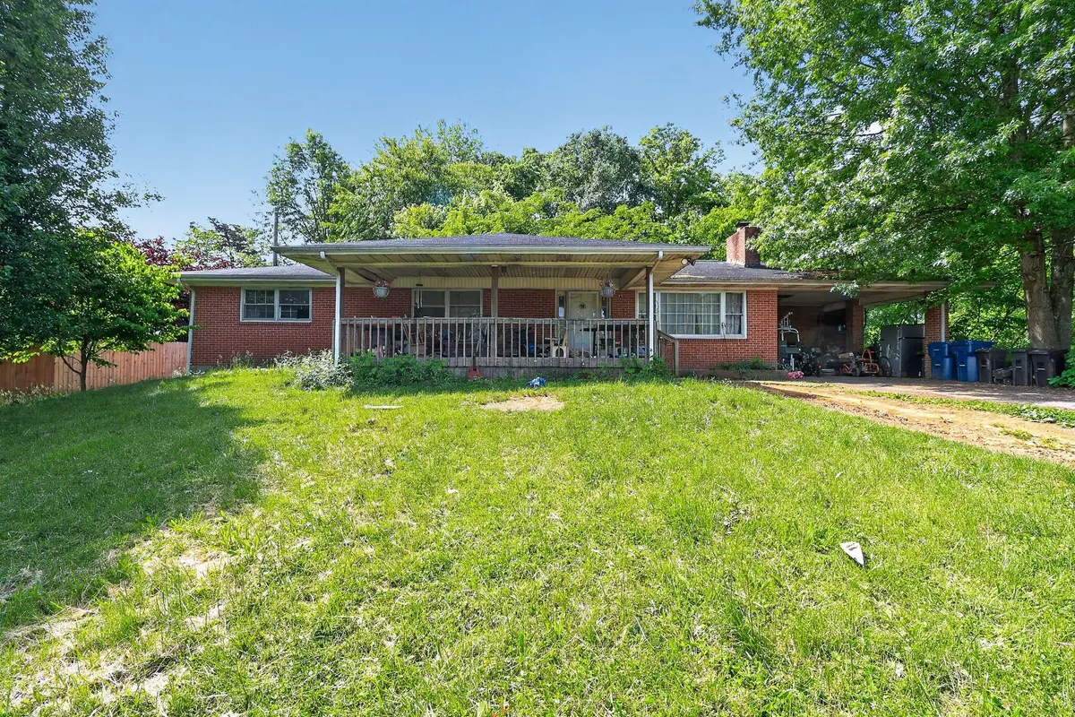 906 Horseshoe Drive, Somerset, KY 42501 - #1