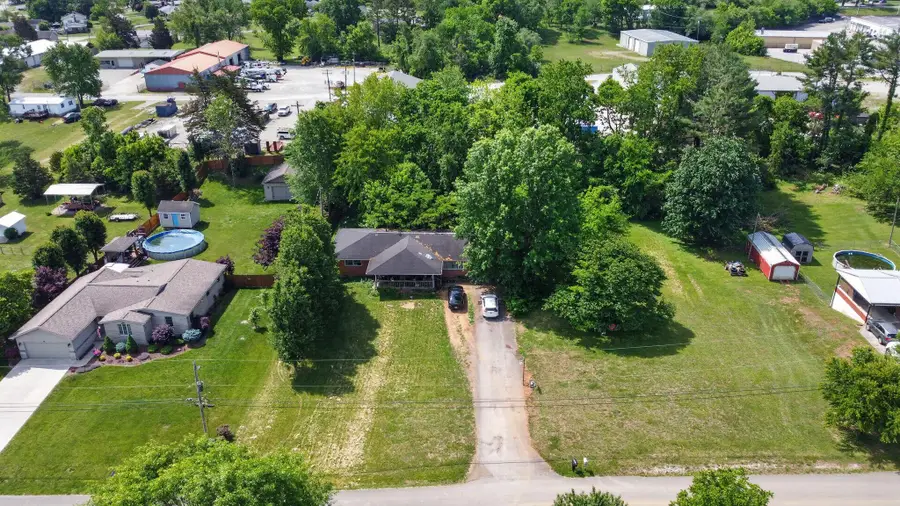 906 Horseshoe Drive, Somerset, KY 42501 - #2