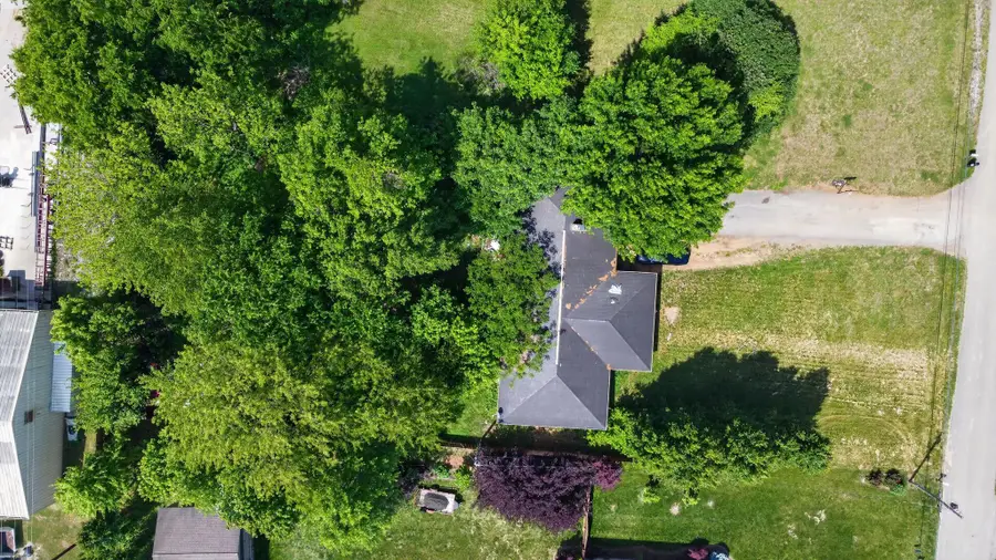 906 Horseshoe Drive, Somerset, KY 42501 - #3