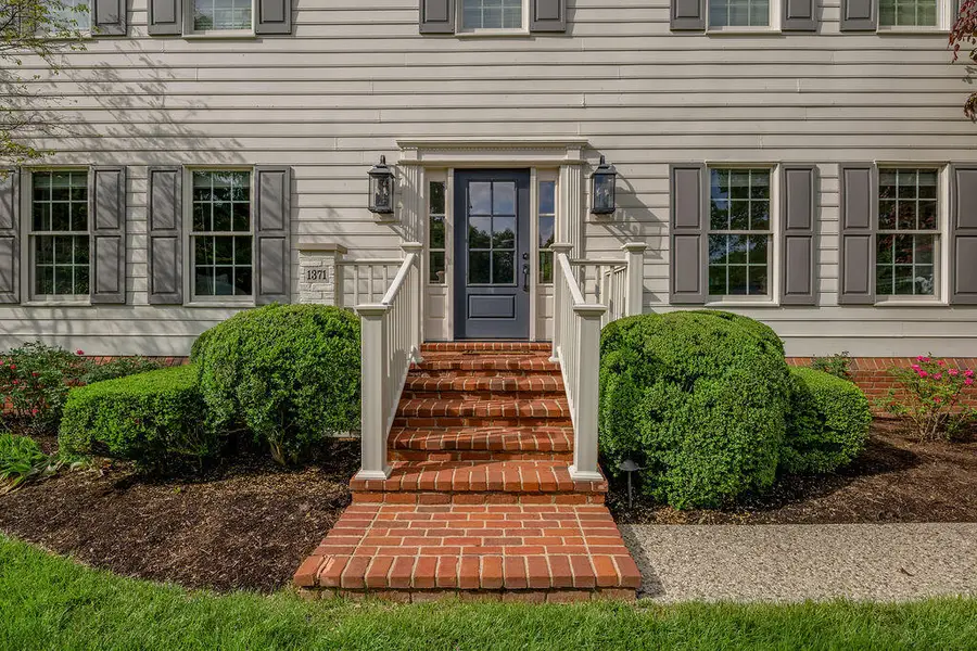 1371 Strawberry Lane, Lexington, KY 40502 - #2