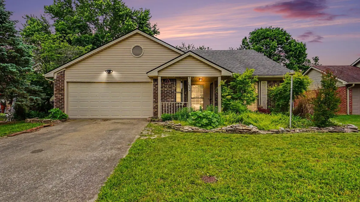 132 Chestnut Lane, Versailles, KY 40383 - #1