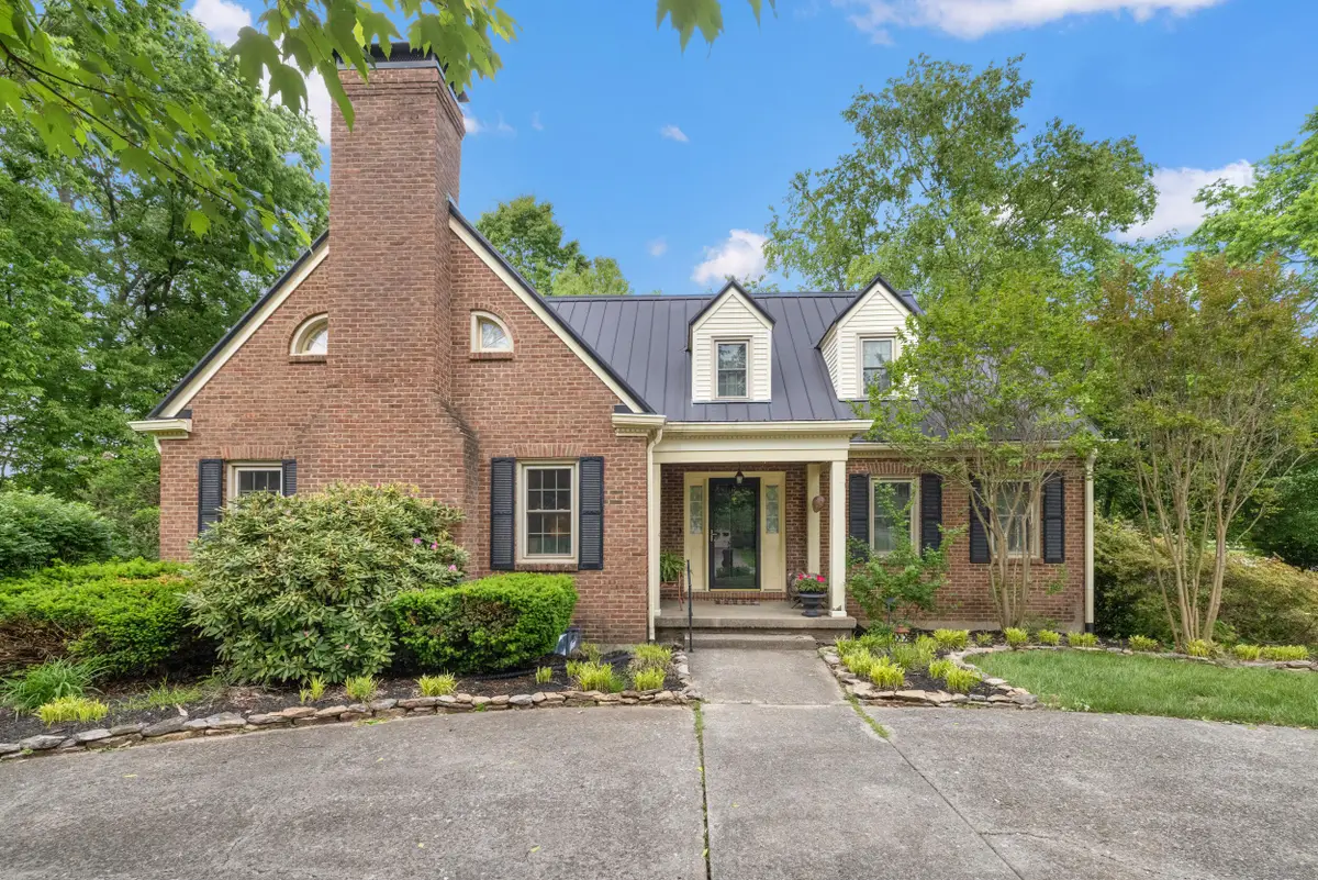 307 Old Coach Road, Nicholasville, KY 40356 - #1