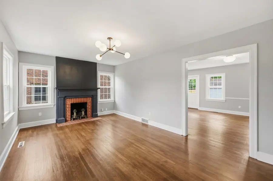 512 Rosemont Garden, Lexington, KY 40503 - #3