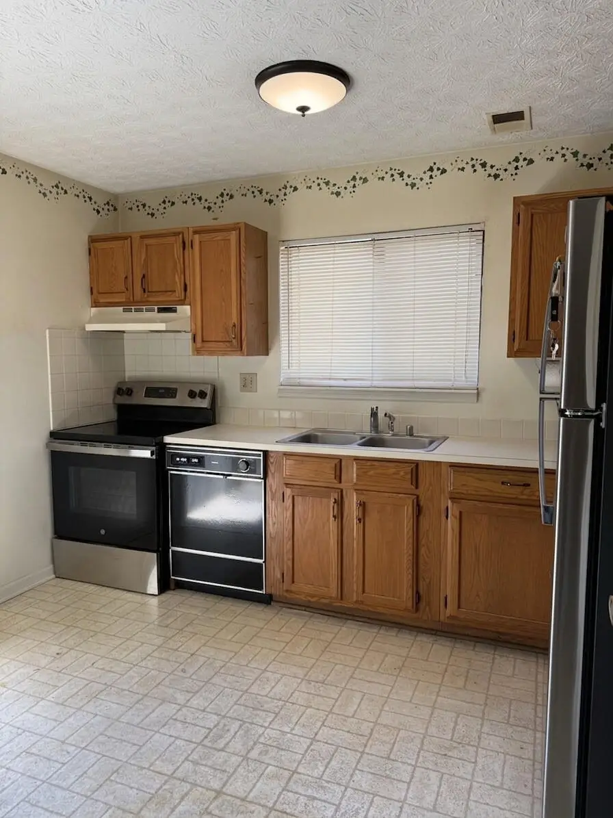 3428 Woodspring Drive, Lexington, KY 40515 - #2