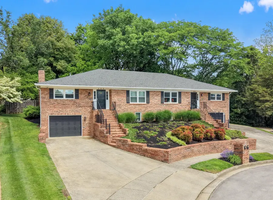607 Camino Drive, Lexington, KY 40502 - #2