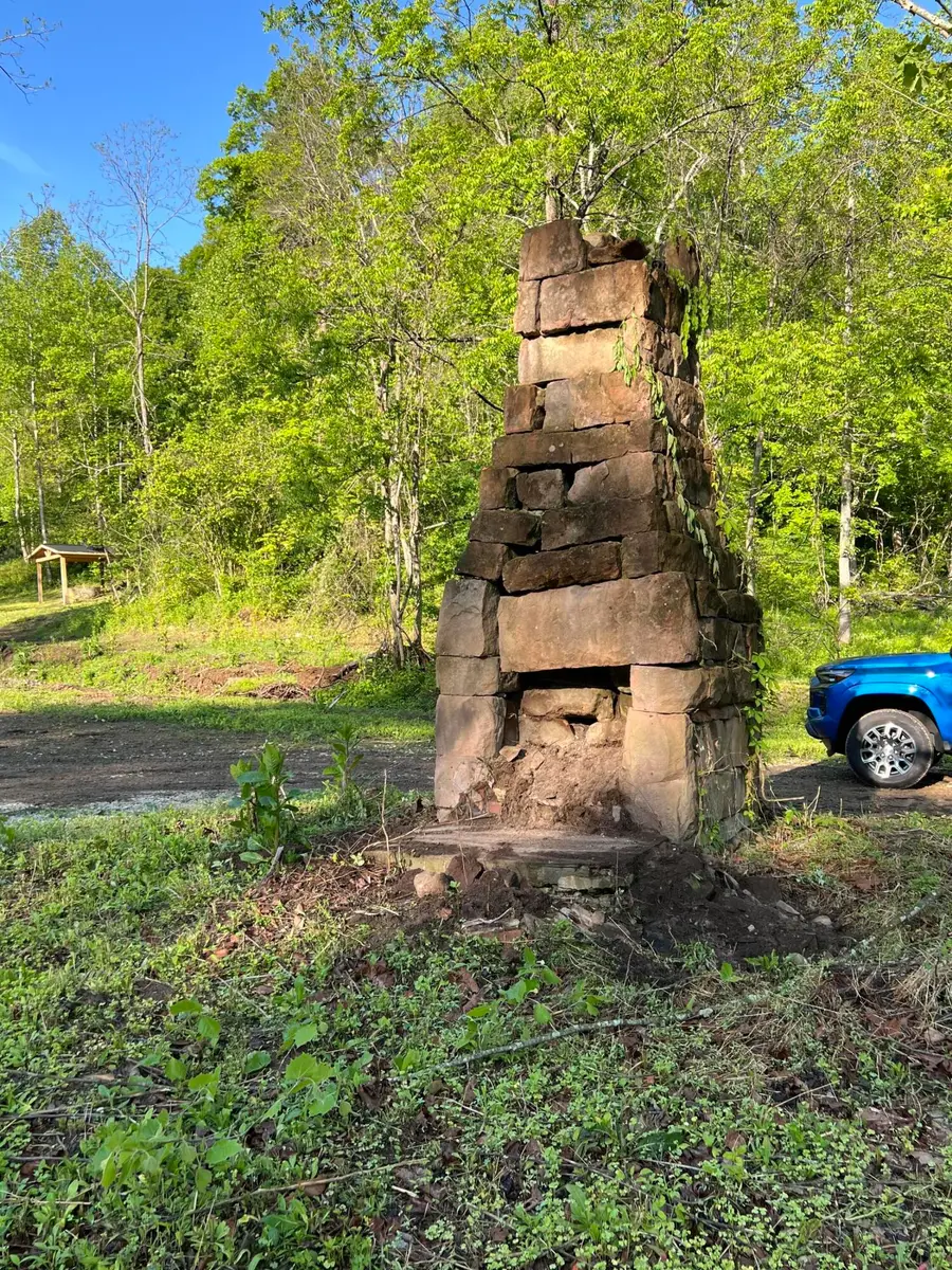 000 Hwy 3446, McKee, KY 40447 - #3