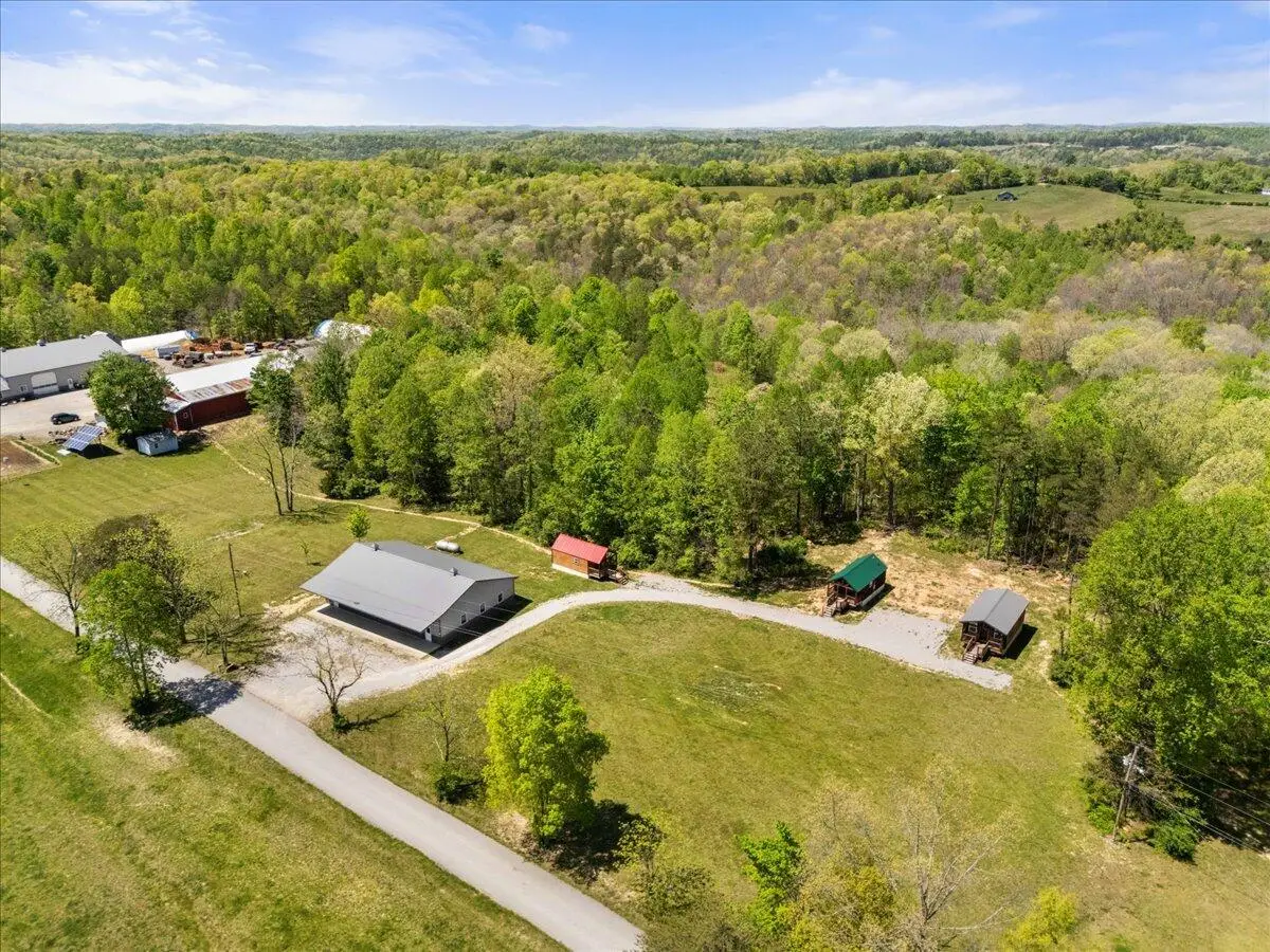 660 Watt Nantz Road, East Bernstadt, KY 40729 - #1