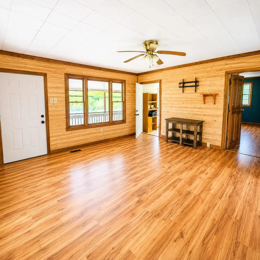 26 Todd Street, Livingston, KY 40445 - #2