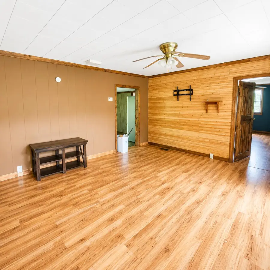 26 Todd Street, Livingston, KY 40445 - #3